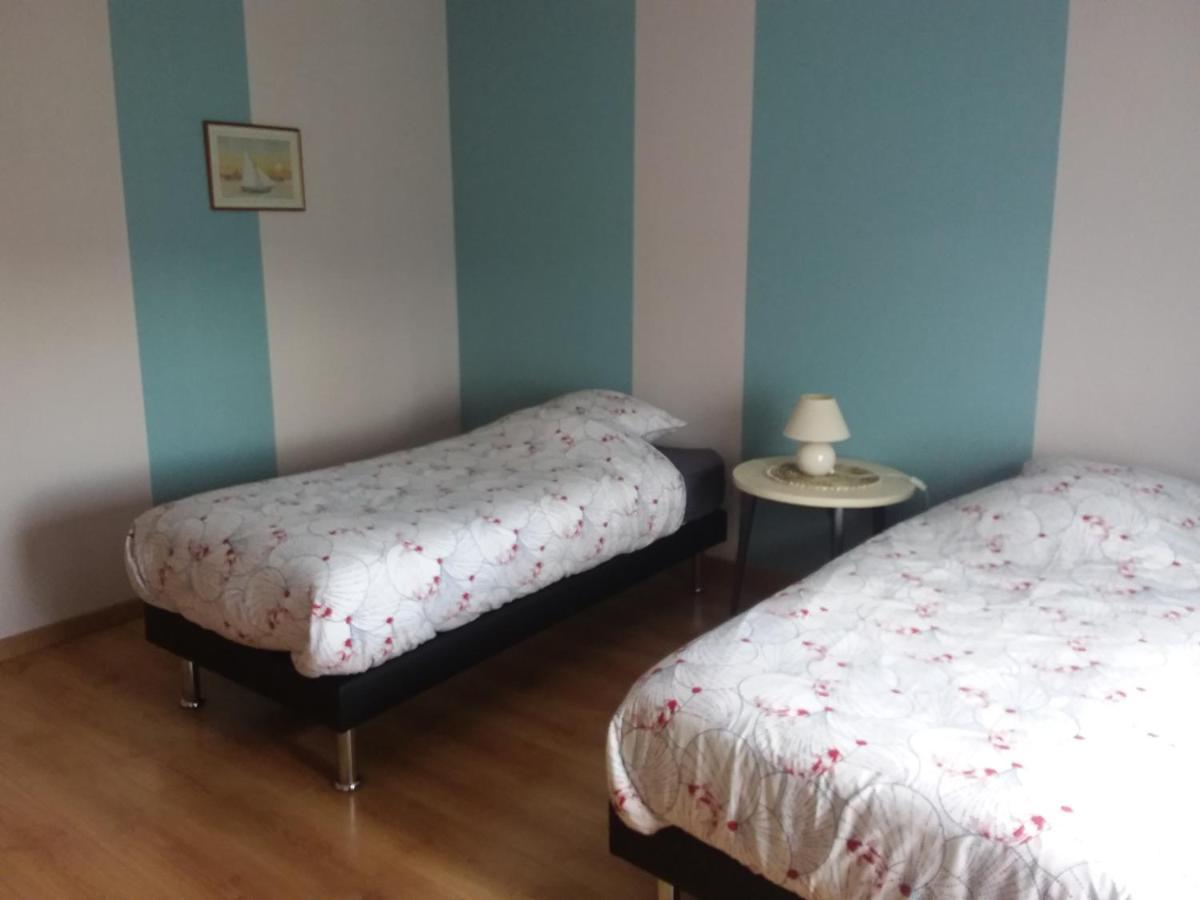 Aux Trois Petites Notes Bed & Breakfast La Sabotterie ภายนอก รูปภาพ